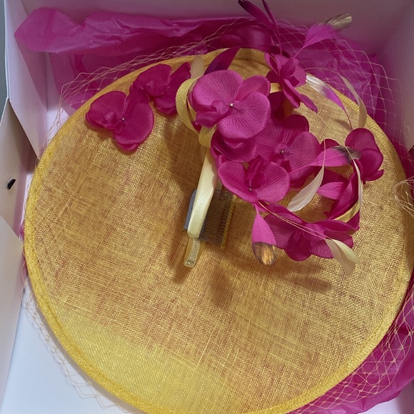 Derby/tea Fascinator